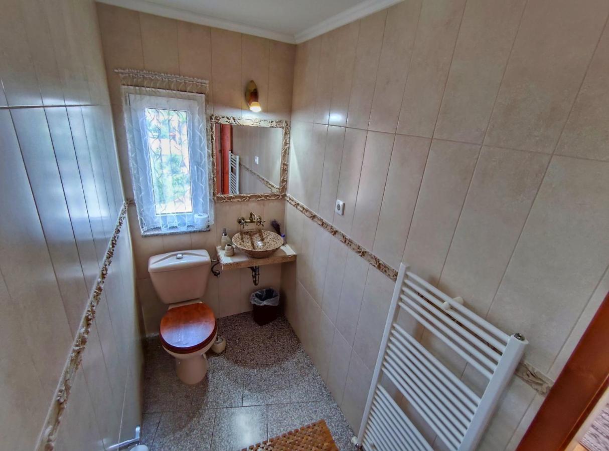 Отель Casa Adam Сигишоара Экстерьер фото
