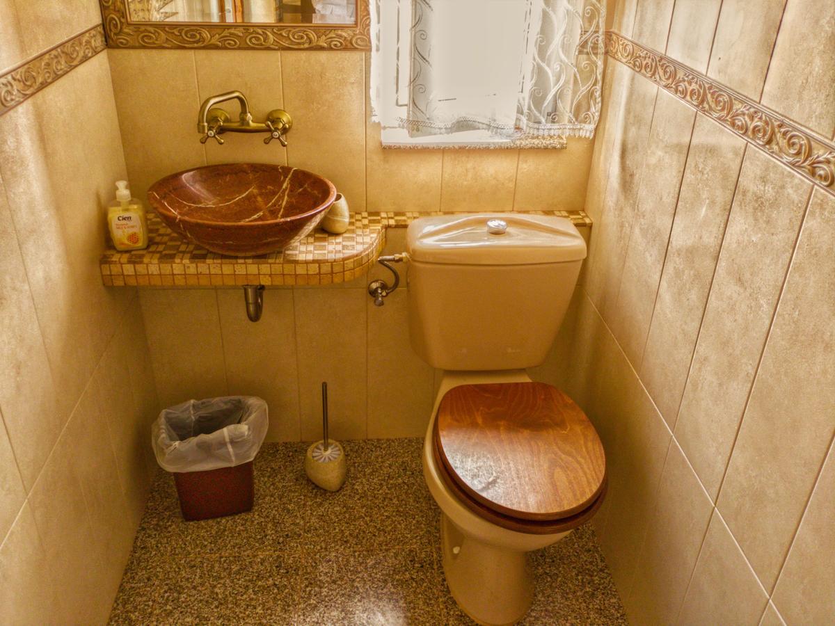Отель Casa Adam Сигишоара Экстерьер фото